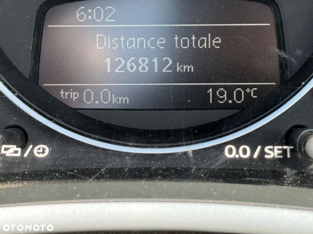 Volkswagen Beetle 1.6 TDI Design - 17