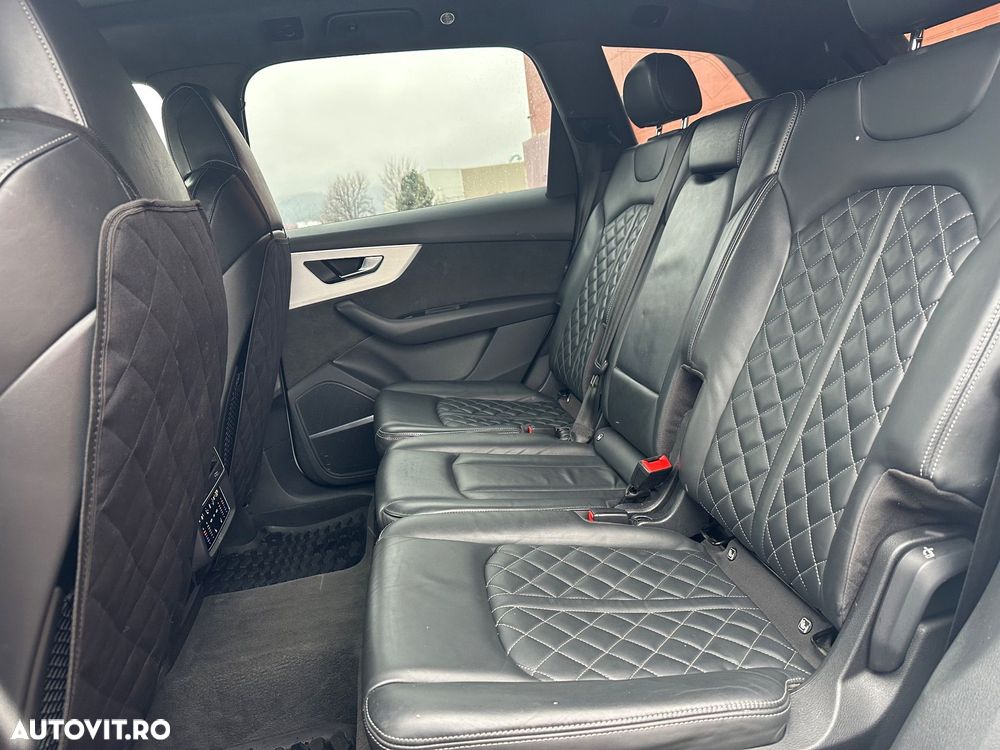 Audi Q7 50 TDI quattro Tiptronic S line - 30