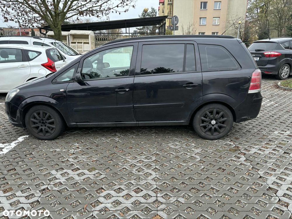 Opel Zafira 1.9 CDTI Cosmo - 3
