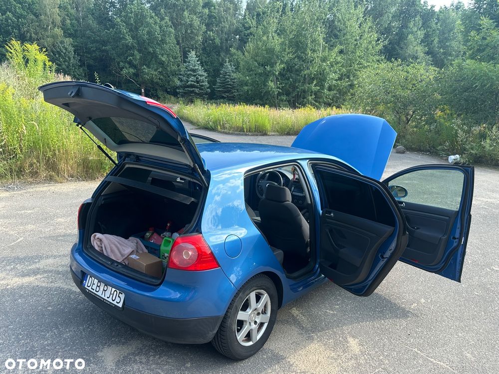 Volkswagen Golf 1.6 FSI Comfortline - 15