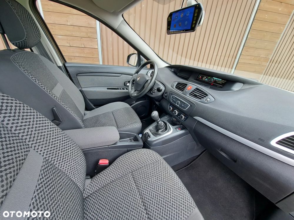Renault Scenic 1.6 16V Expression - 26