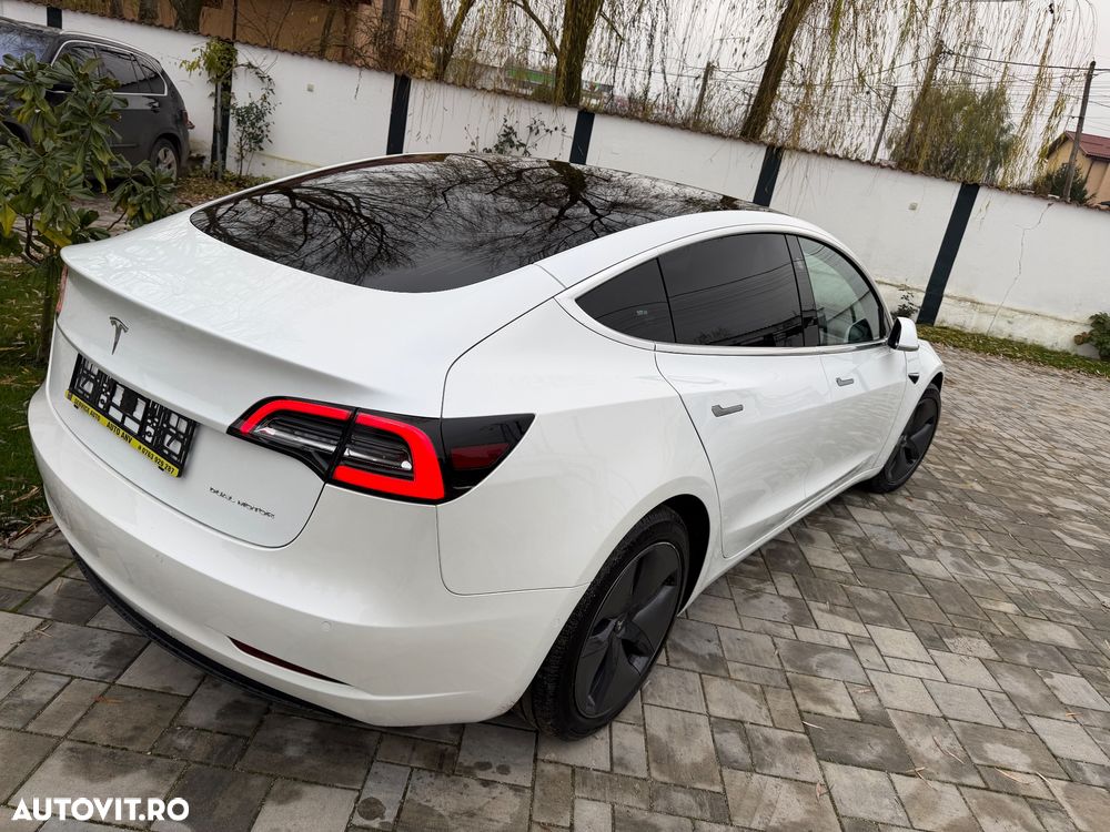 Tesla Model 3 Langstreckenbatterie Allradantrieb Dual Motor - 12