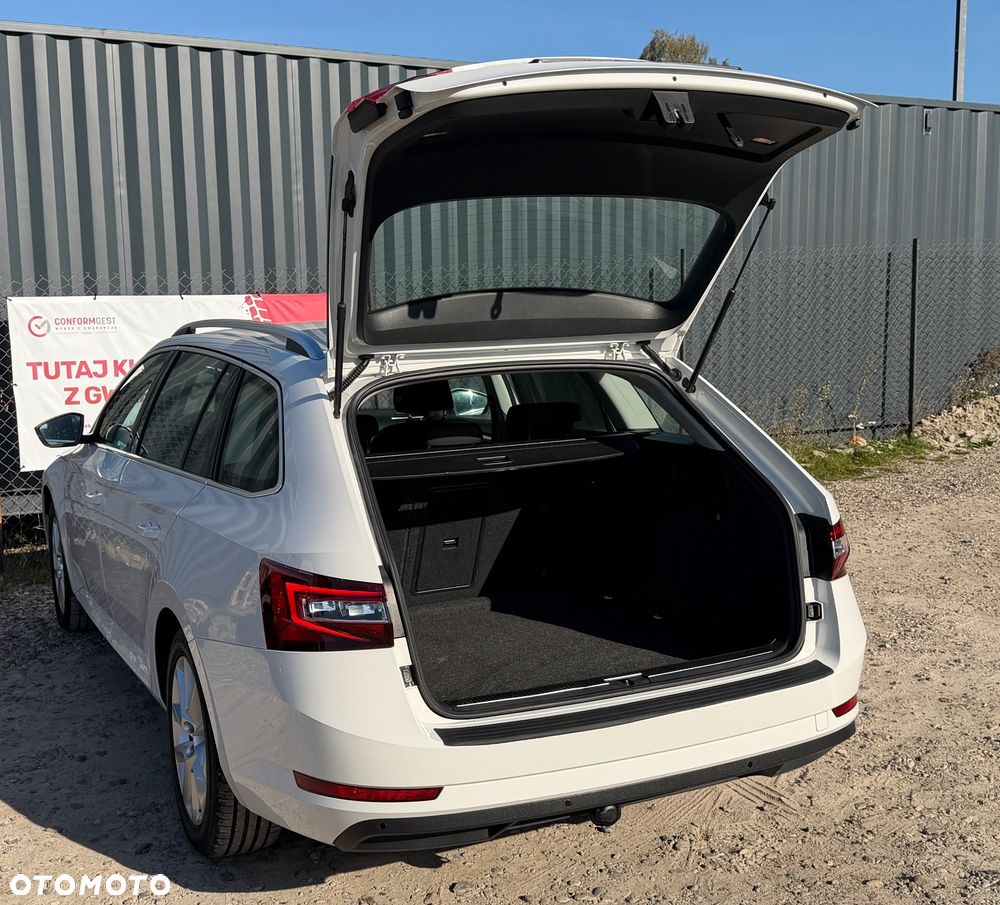 Skoda Superb 1.4 TSI ACT Sportline DSG - 32