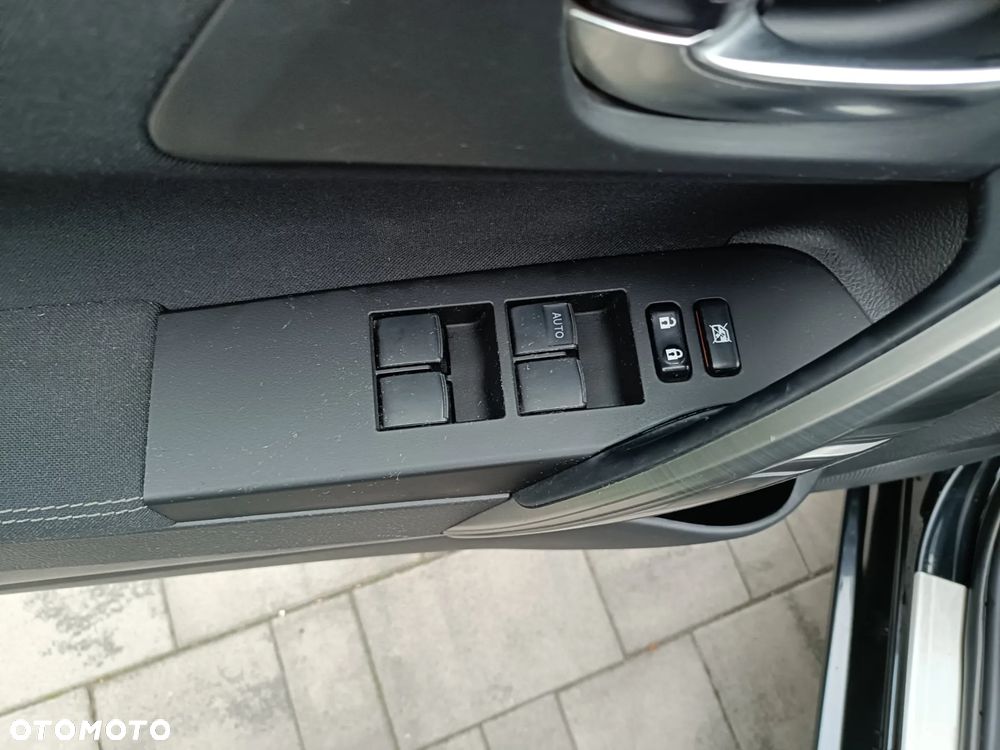 Toyota Auris - 19