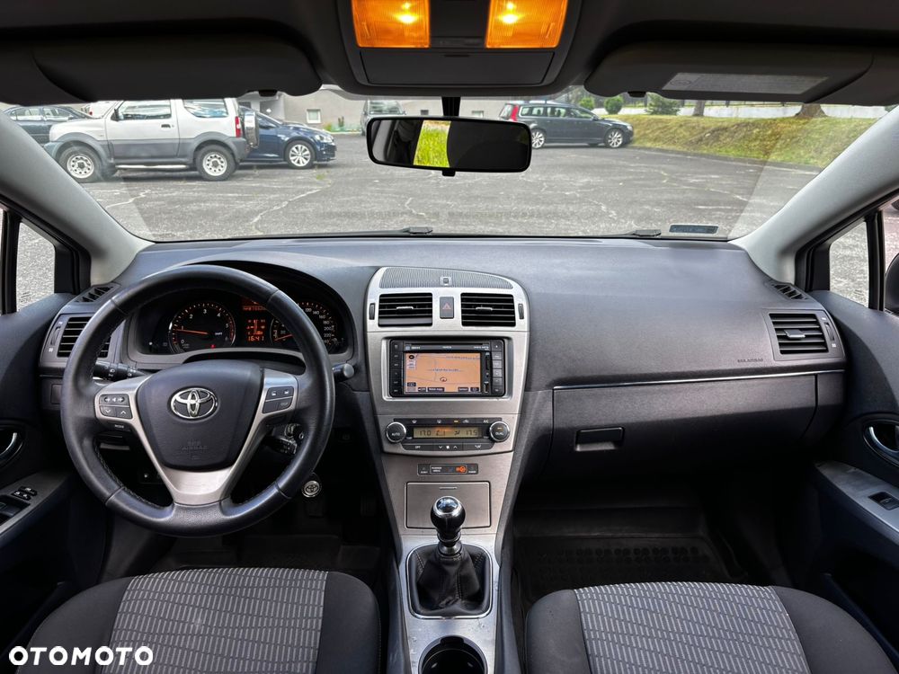 Toyota Avensis - 7