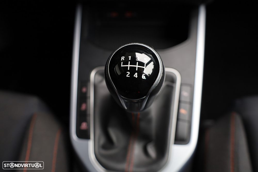 SEAT Arona 1.0 TSI FR - 23