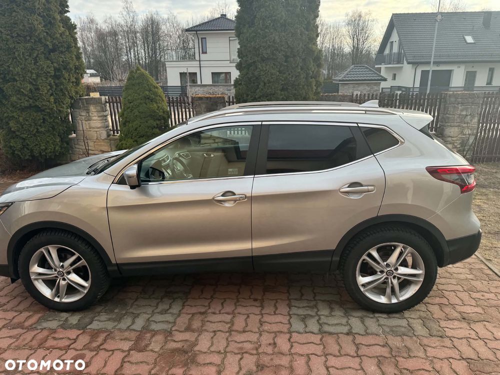 Nissan Qashqai 1.3 DIG-T N-Connecta EU6d - 9