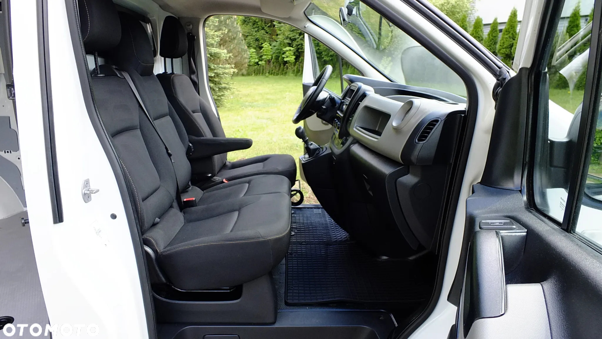 Renault Trafic - 18
