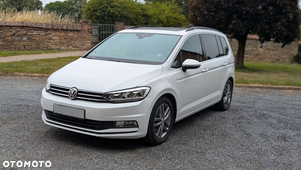 Volkswagen Touran - 1