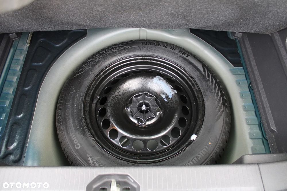 Opel Corsa 1.4 16V Satellite - 24