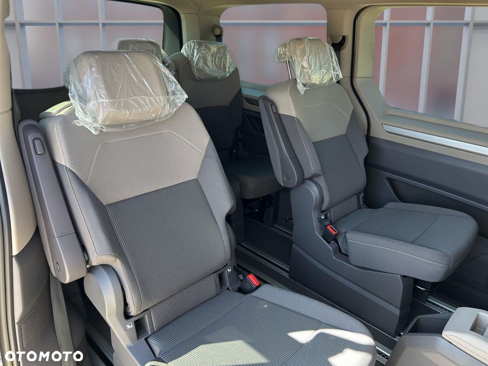 Volkswagen Multivan - 19