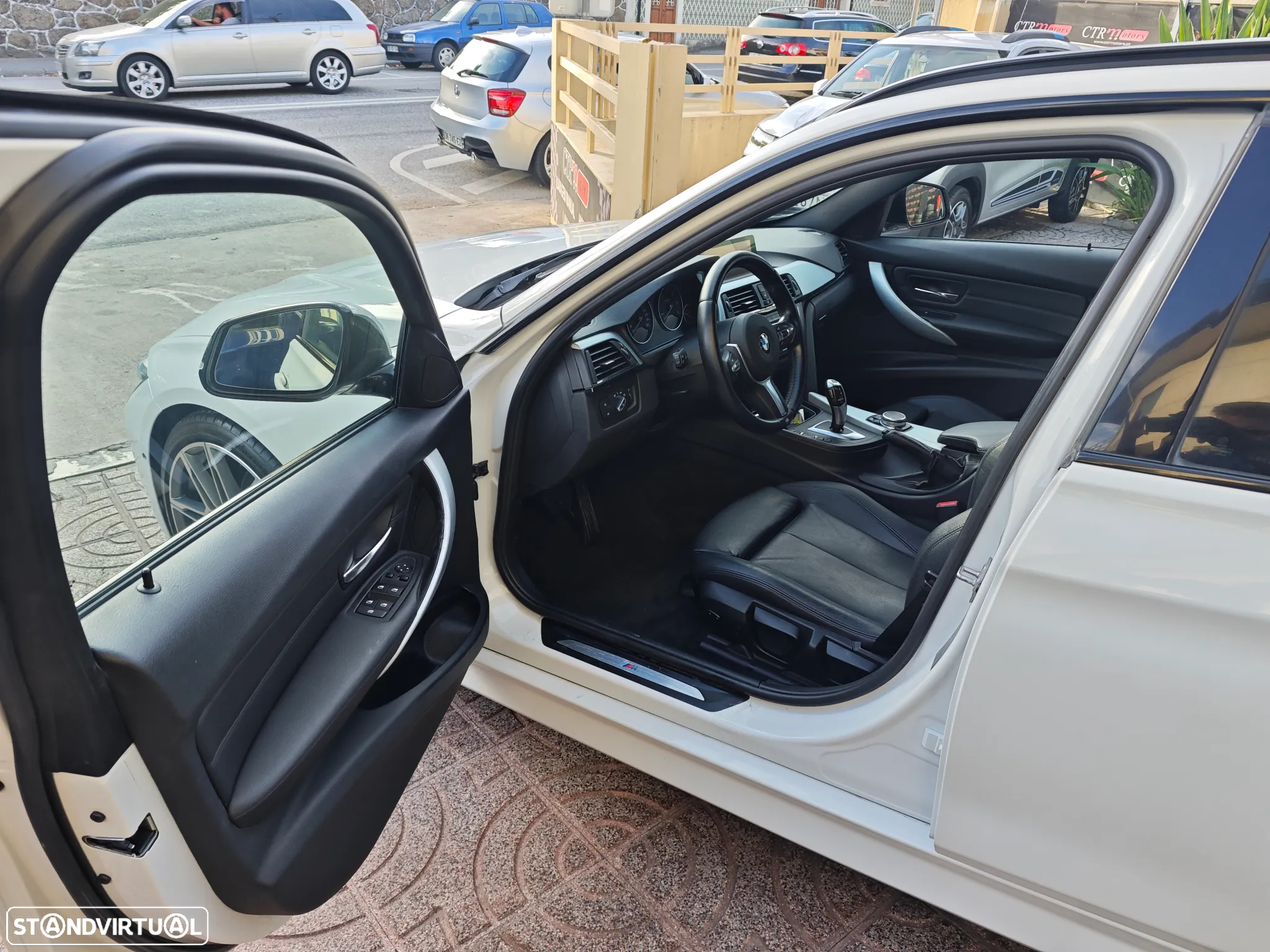 BMW 320 d Touring Auto Pack M - 19