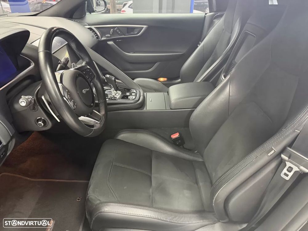 Jaguar F-Type 2.0 i4 R-Dynamic Black - 34