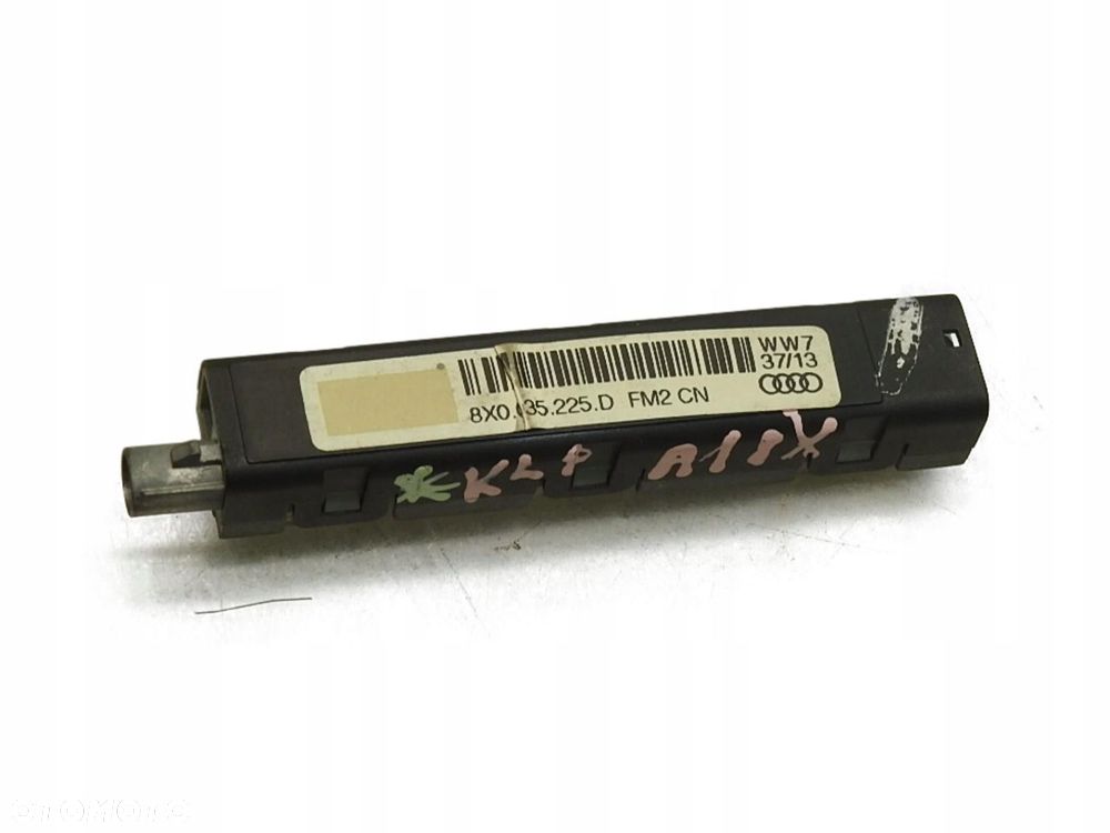 WZMACNIACZ ANTENY AUDI A1 8X 3D 8X0035225D - 1