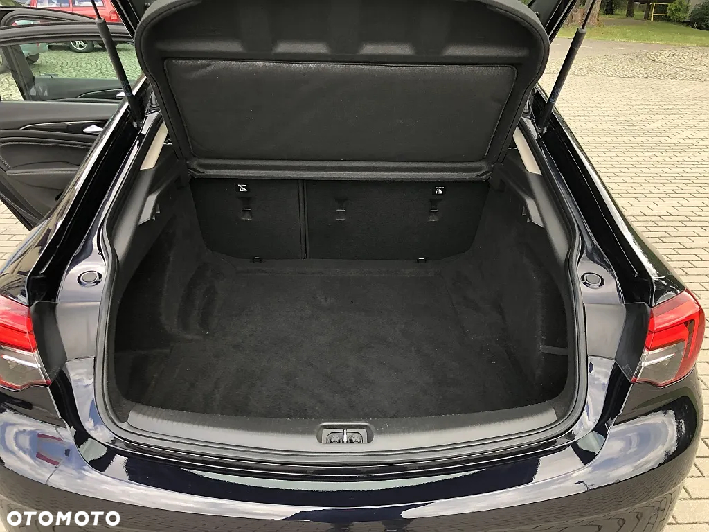 Opel Insignia 2.0 CDTI Exclusive S&S - 33