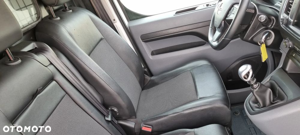 Opel Vivaro - 12