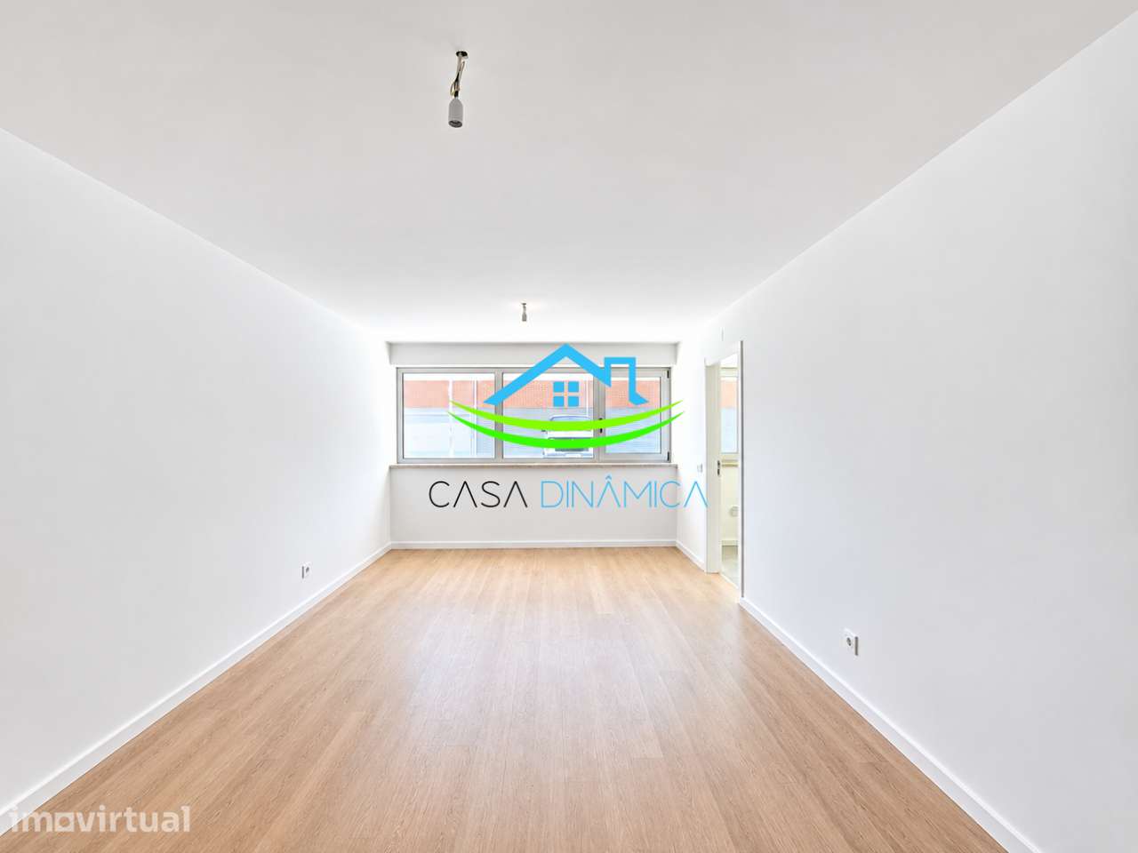 Apartamento T2 com parqueamento duplo a cerca de 70 metros da praia, F - Grande imagem: 3/36