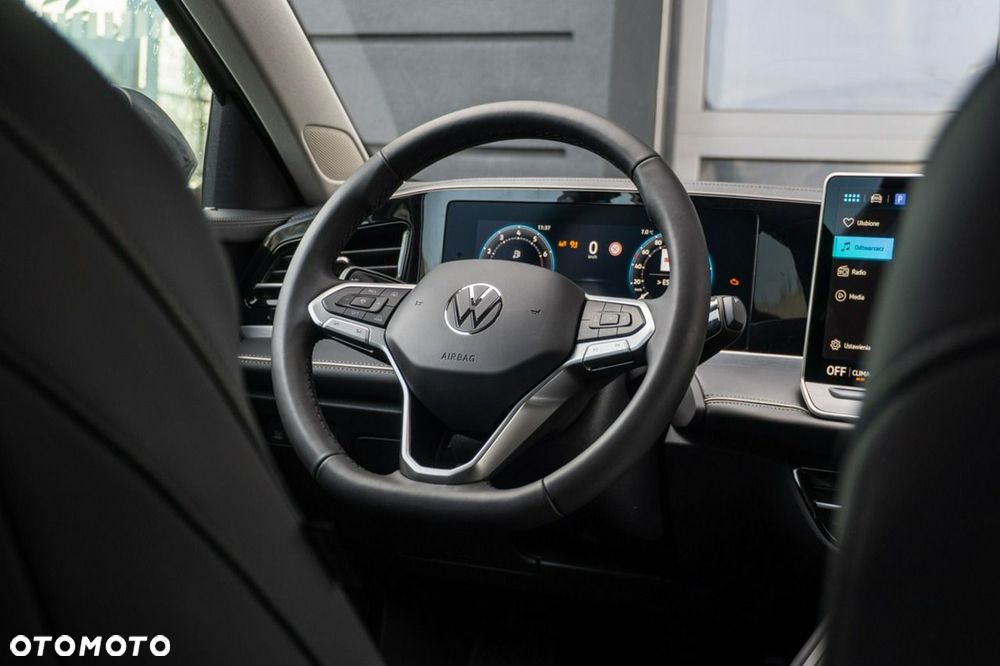 Volkswagen Passat - 20