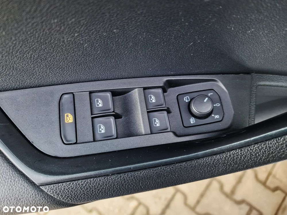 Skoda Karoq 1.6 TDI 4x2 Style - 17