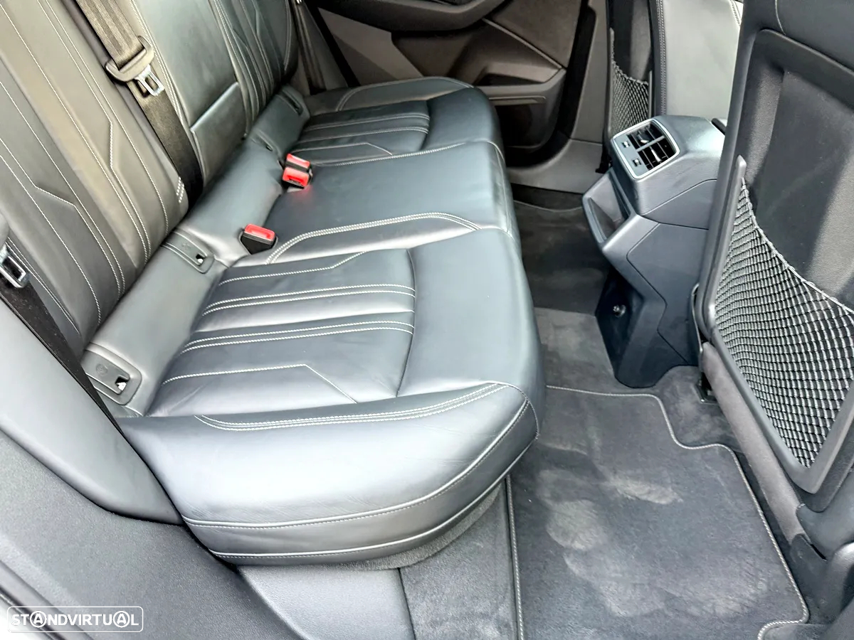Audi Q8 e-Tron 50 quattro S line - 28