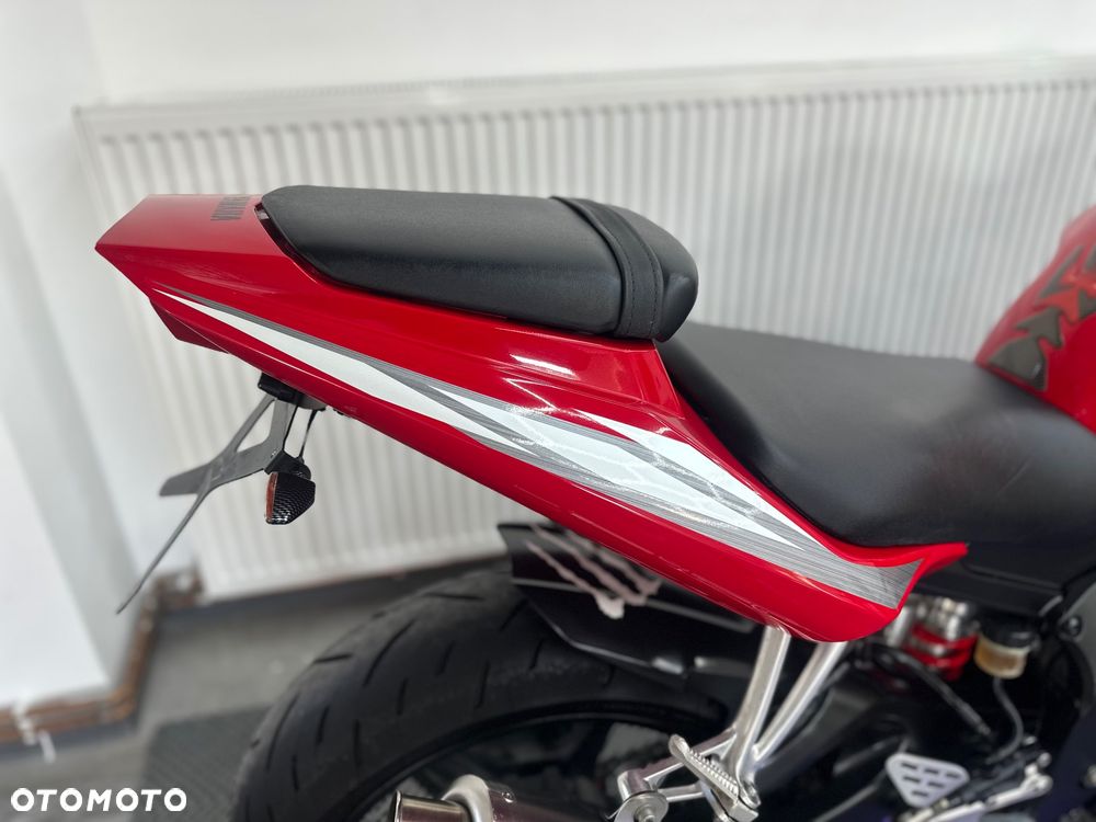 Yamaha R6 - 16