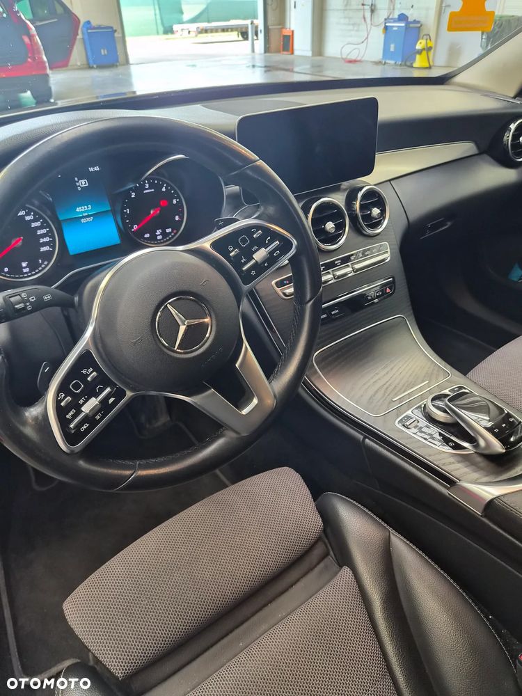Mercedes-Benz Klasa C 200 d 9G-TRONIC Avantgarde - 35