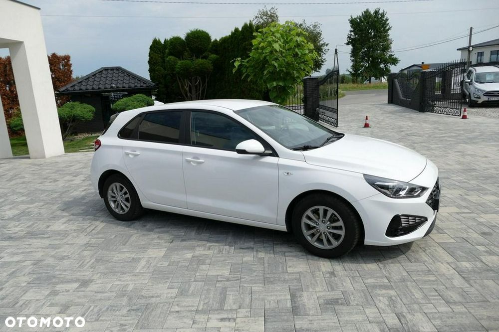 Hyundai i30 1.0 T-GDI Connect & Go - 11