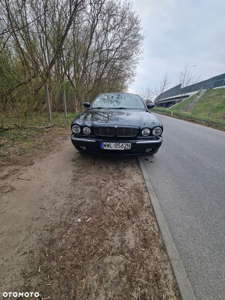 Jaguar XJ XJ8 4.2 LWB Sovereign - 6