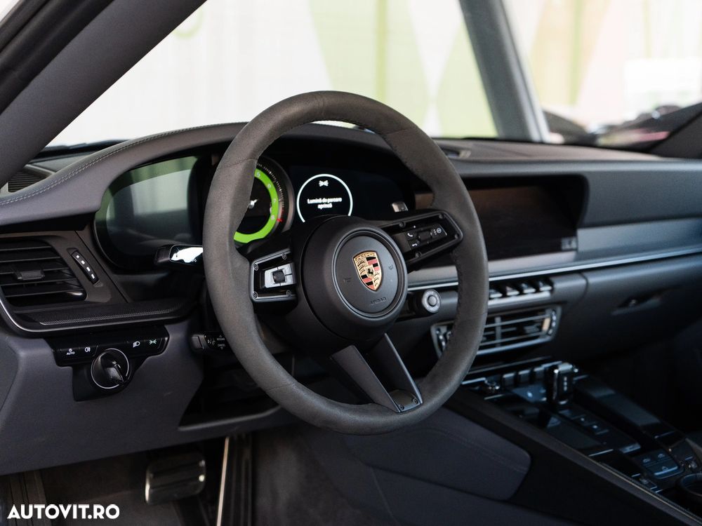 Porsche 911 - 28