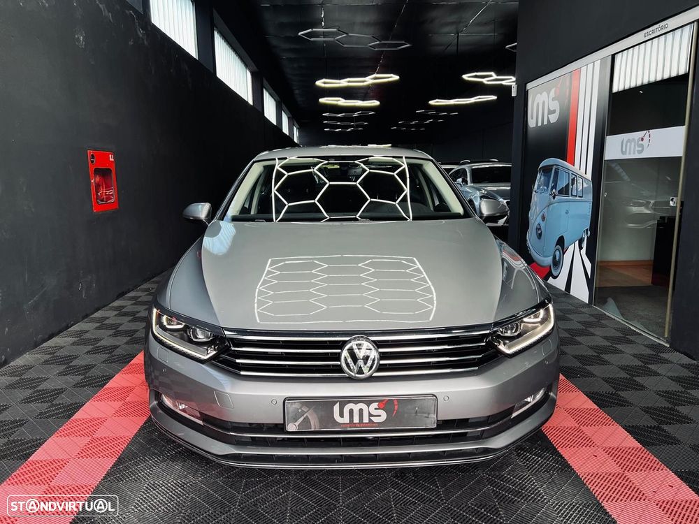 VW Passat 2.0 TDI Highline DSG - 2