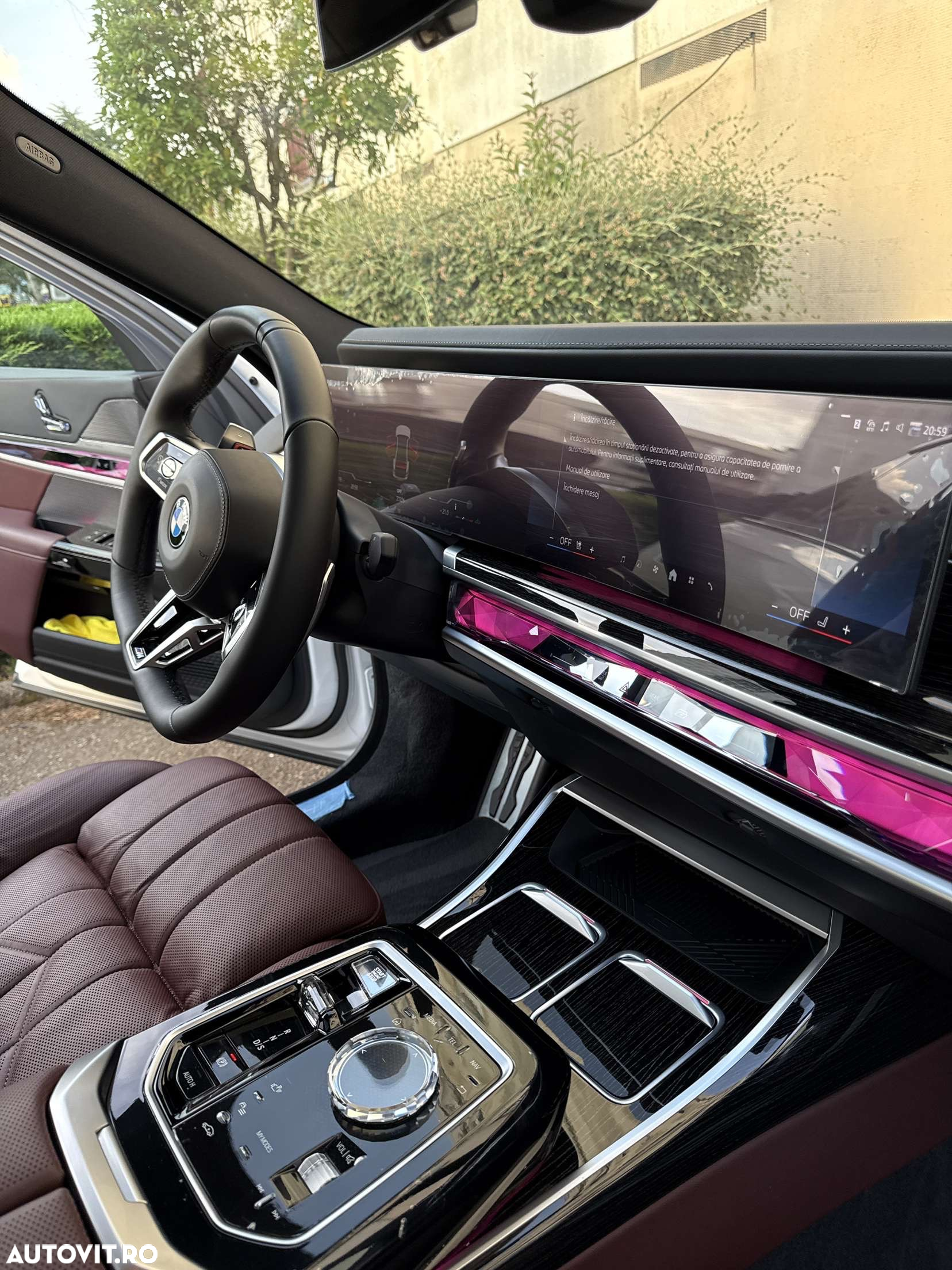 BMW Seria 7 740d xDrive MHEV - 13
