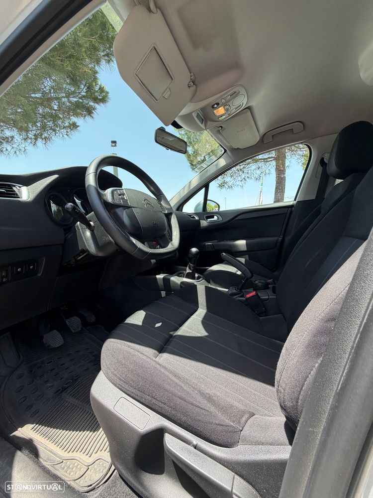 Citroën C4 1.6 HDi SX - 8