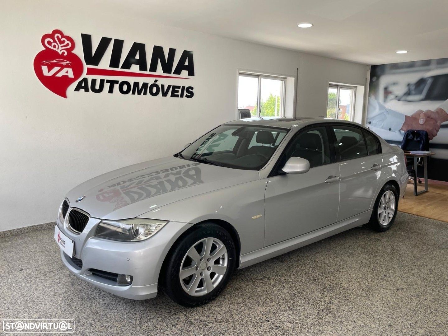 BMW 320 d EfficientDynamics Navigation - 1