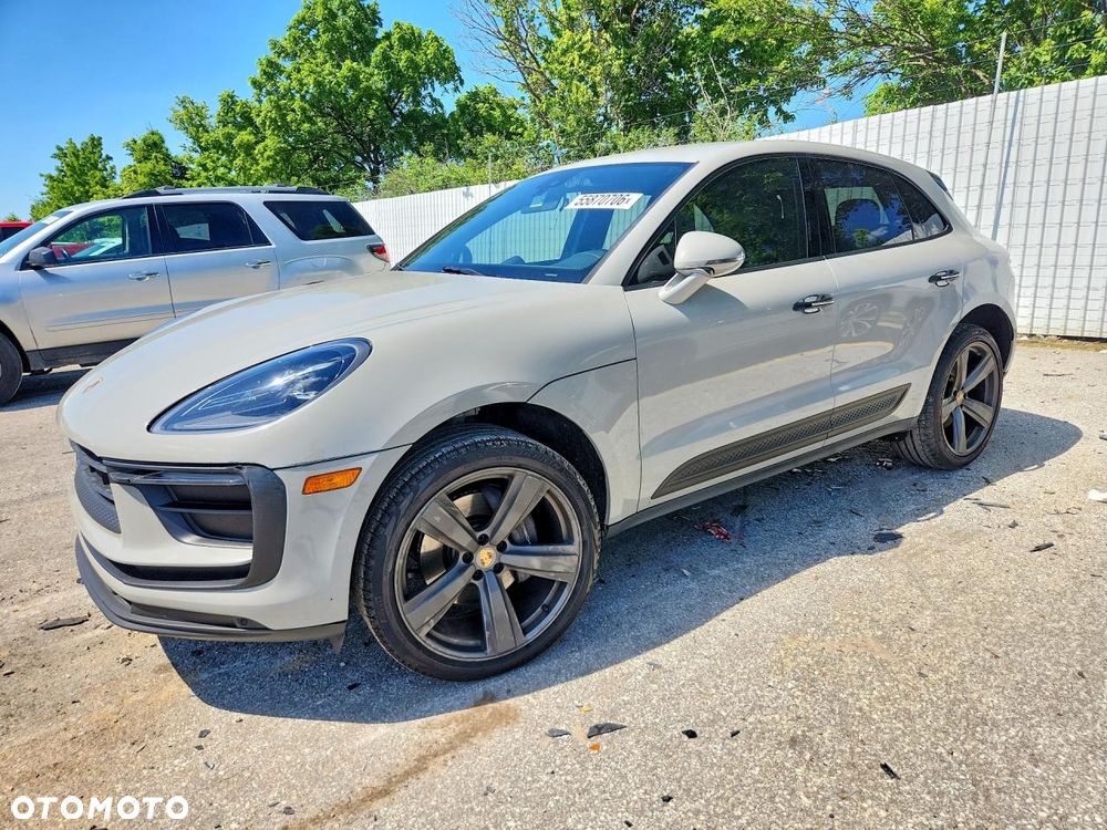 Porsche Macan Standard - 1