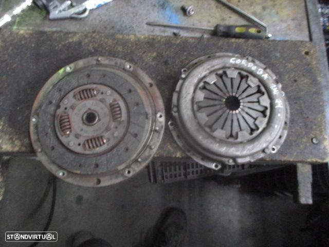Embraiagem 032105270 SEAT CORDOBA 2004 1.4 I VALEO Monomassa Completo - 1