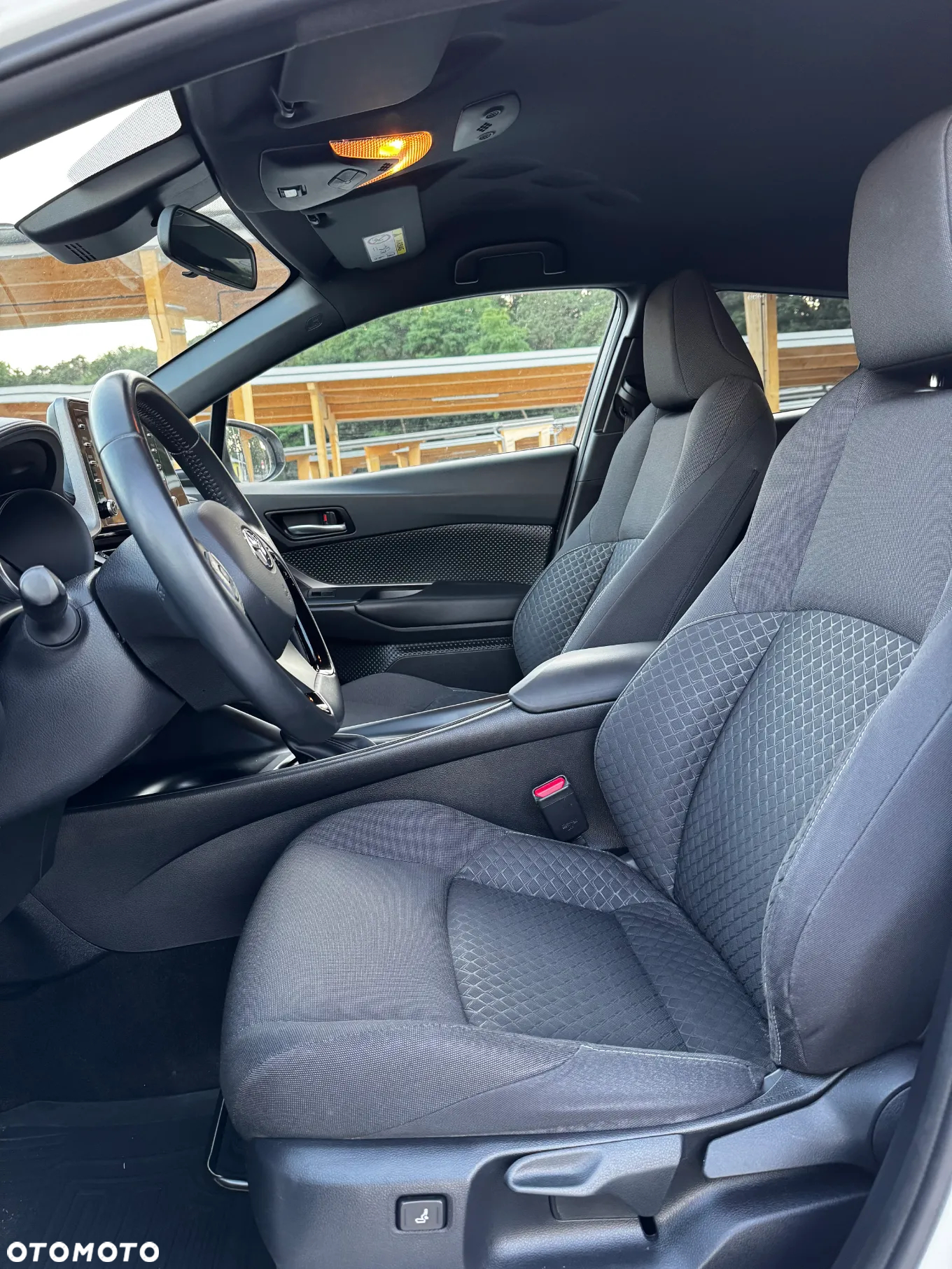 Toyota C-HR - 9