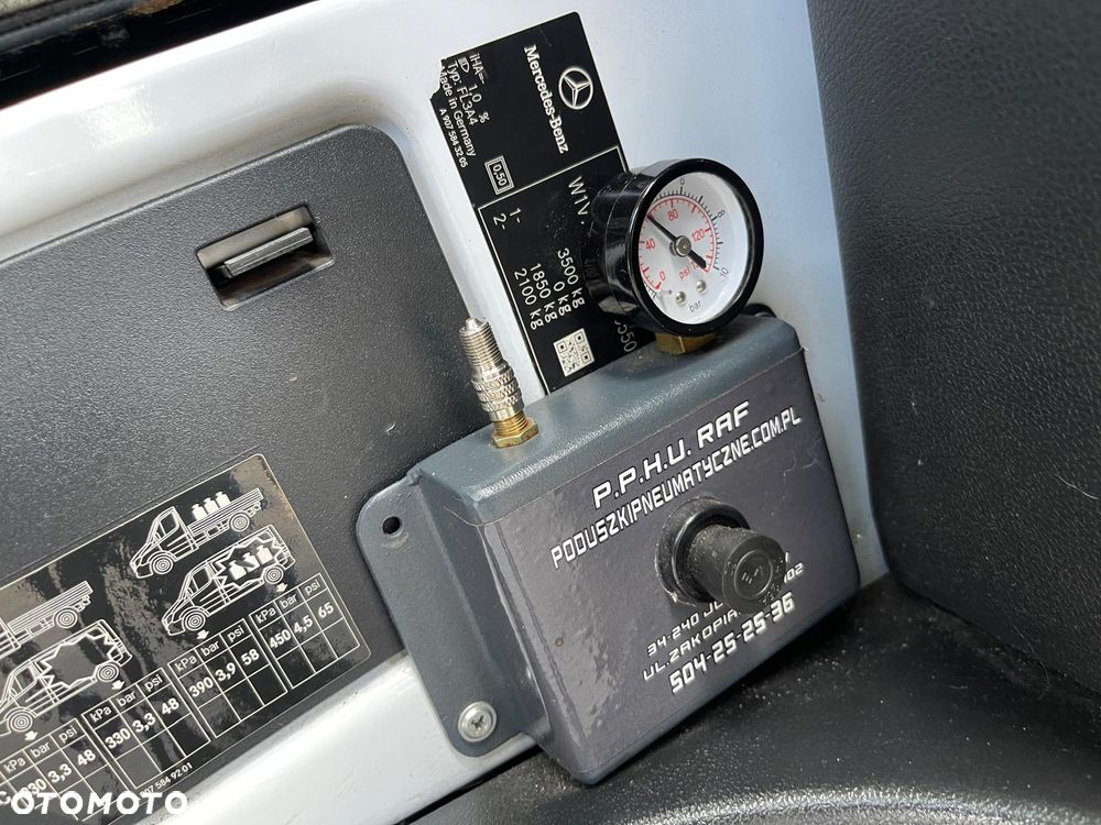Mercedes-Benz Sprinter W907 2.2 CDI 163 Km Automat 7G-Tronic 2020 ROK Klima Led Hak Najazd 4.60 M Super stan Gotowy do Pracy Bardzo ładny - 17