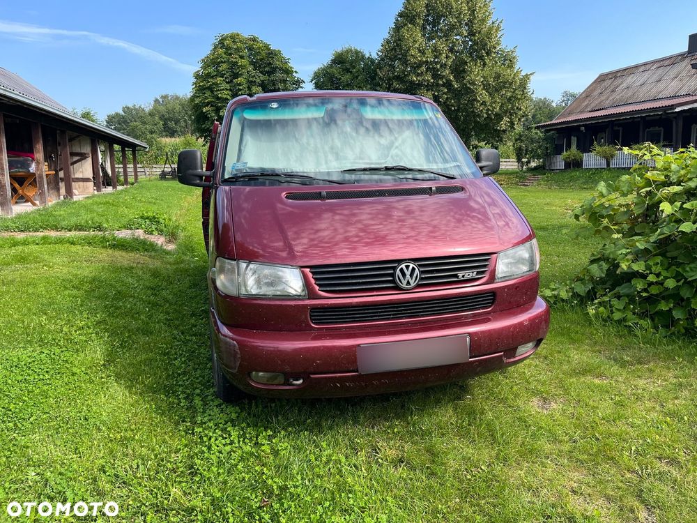 Volkswagen Multivan - 2