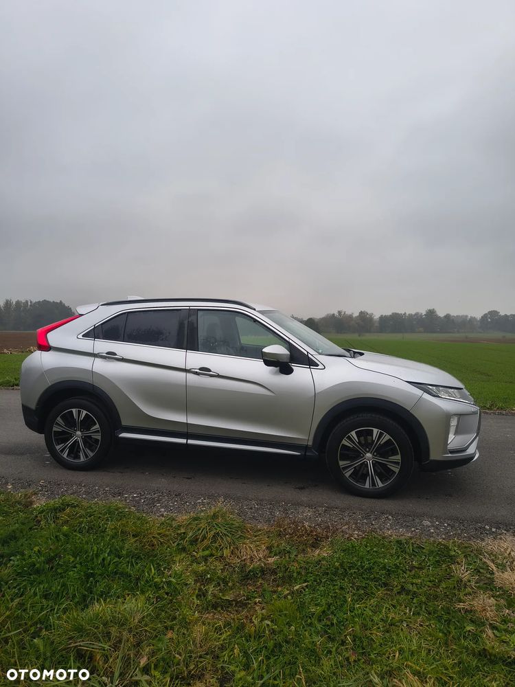Mitsubishi Eclipse Cross - 12