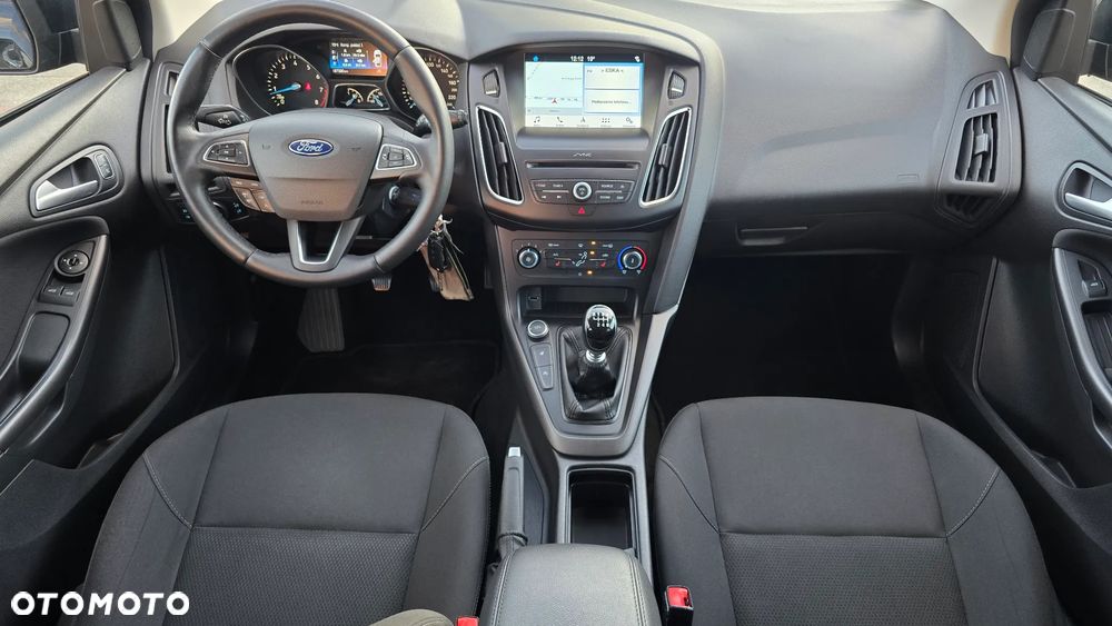 Ford Focus 1.0 EcoBoost Gold X (Trend) - 31