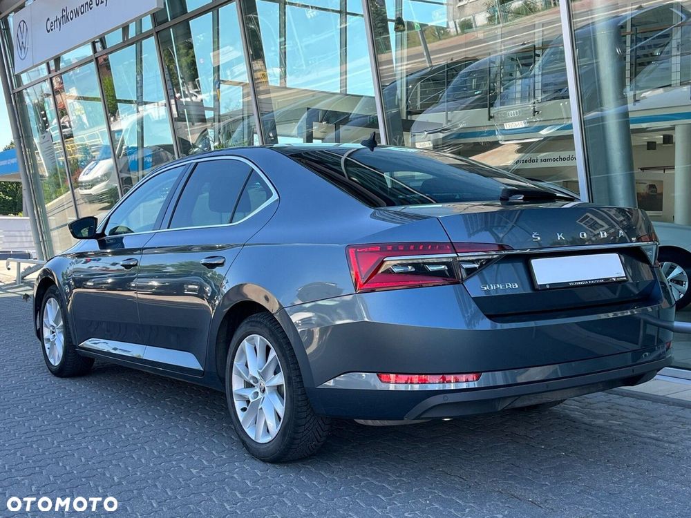 Skoda Superb 2.0 TSI Ambition DSG - 15