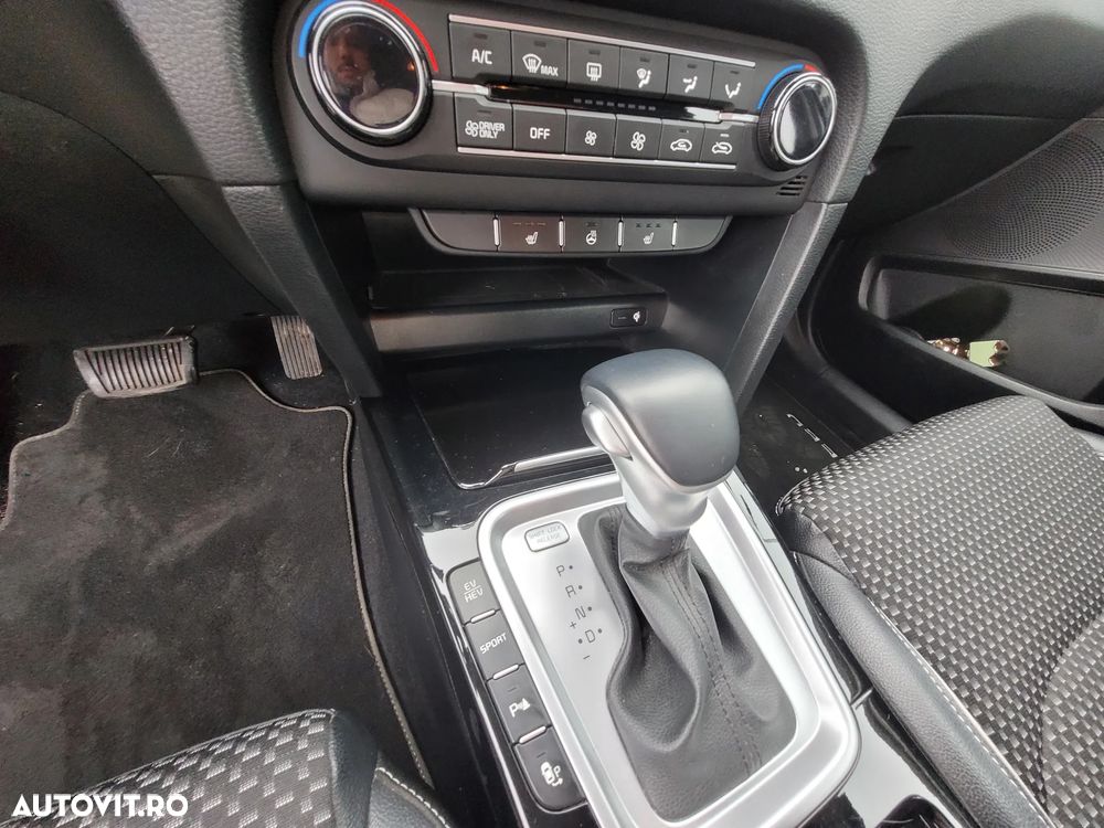 Kia Ceed SW 1.6 GDI DCT OPF Plug-in-Hybrid Spirit - 11