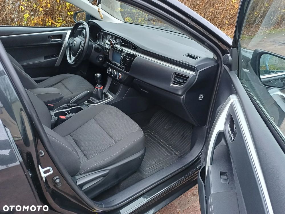 Toyota Corolla 1.6 Comfort - 9