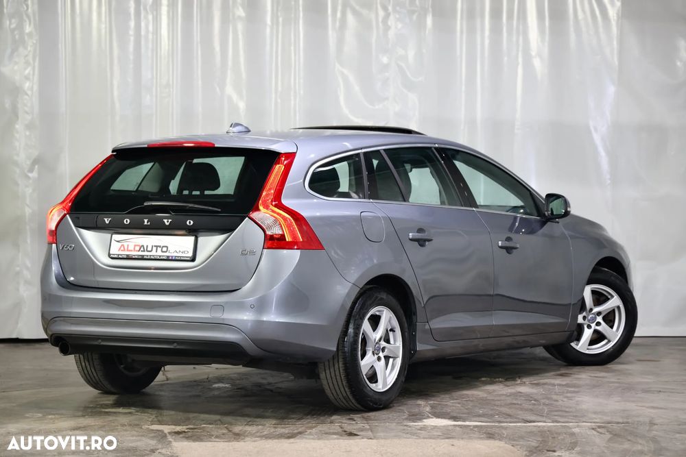 Volvo V60 D2 Basic - 3