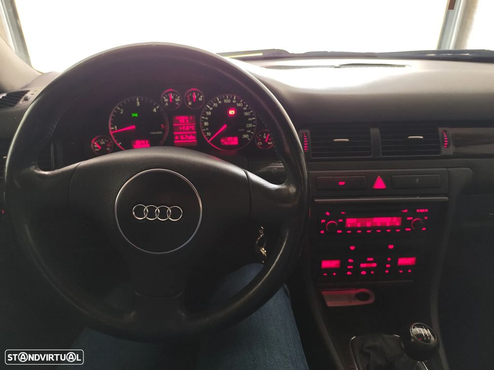 Audi A6 Avant 1.9 TDi - 10