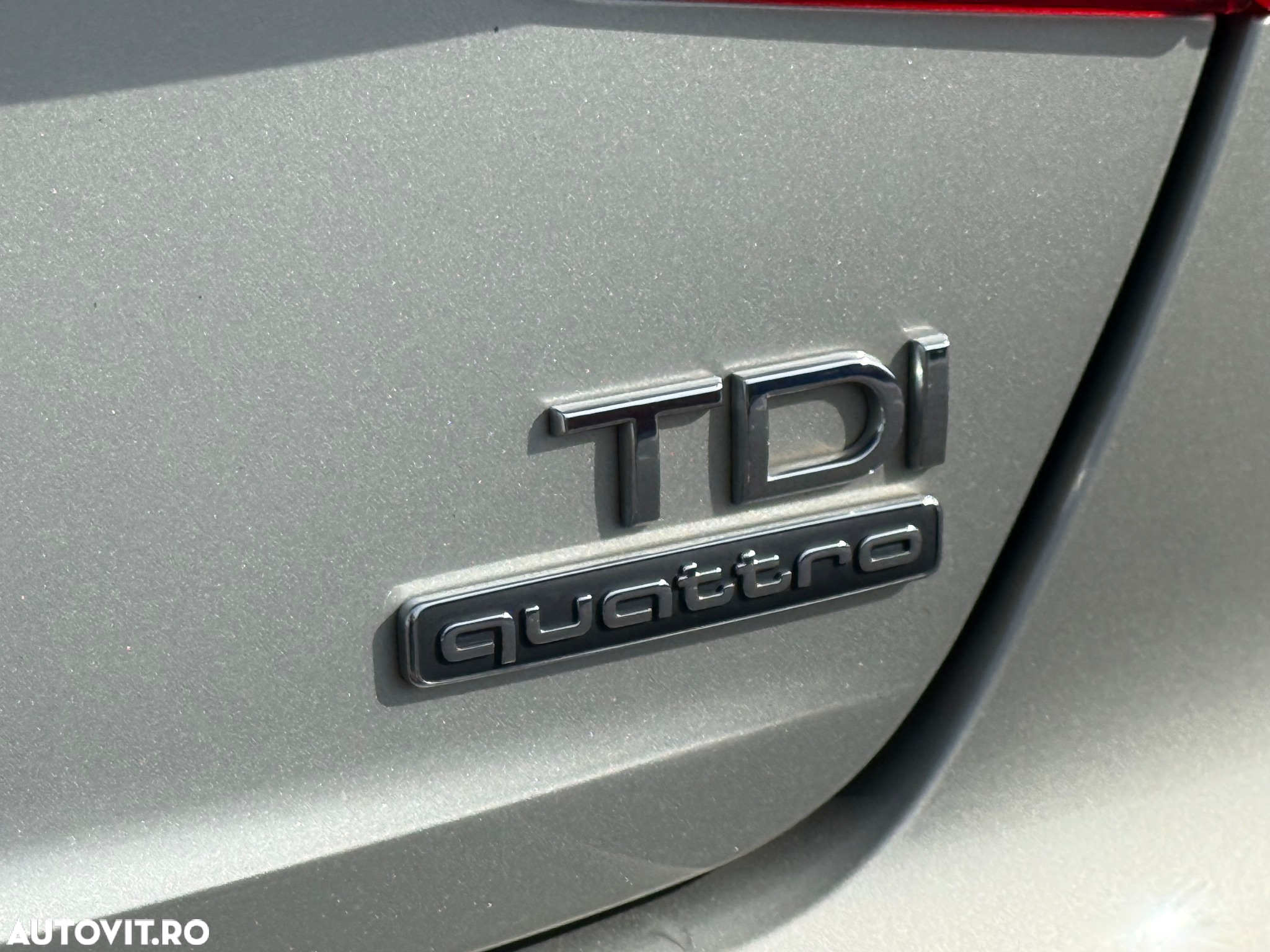 Audi A4 2.0 TDI S tronic quattro design - 12