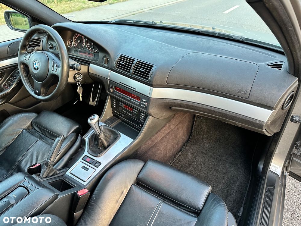 BMW Seria 5 520i Touring Edition Sport - 25