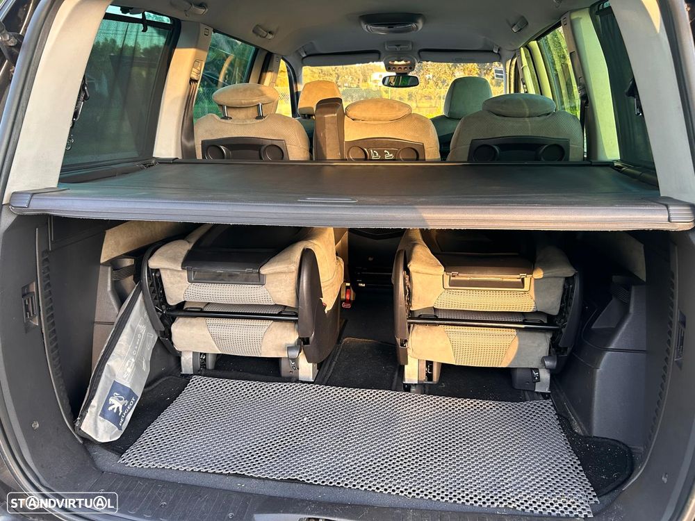 Peugeot 807 2.2 HDi Navteq - 14