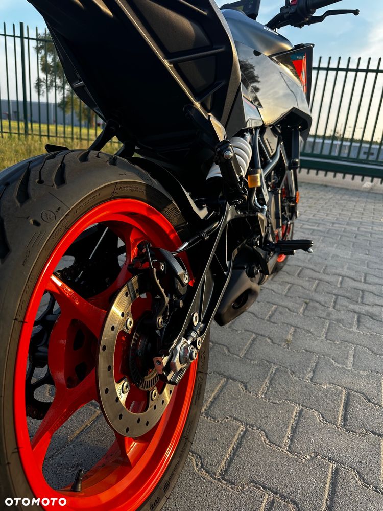 KTM Duke 125 - 11