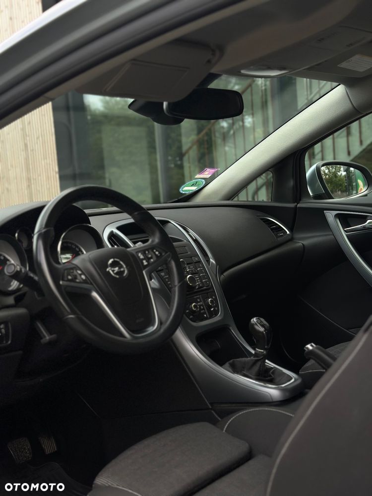 Opel Astra 1.4 Turbo - 39